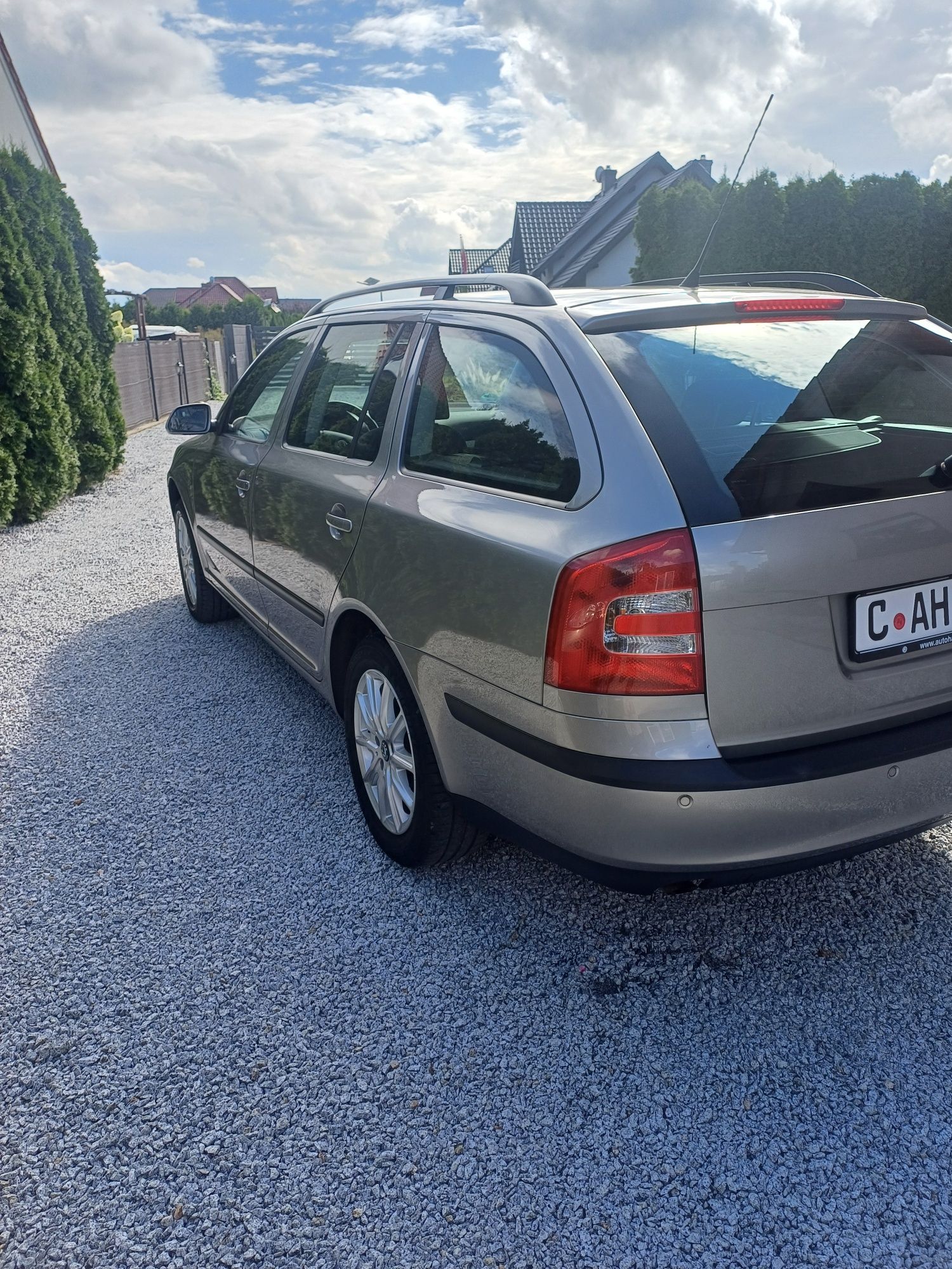 Sprzedam skoda octavia 2008r 1.6 mpi 123 tys km.