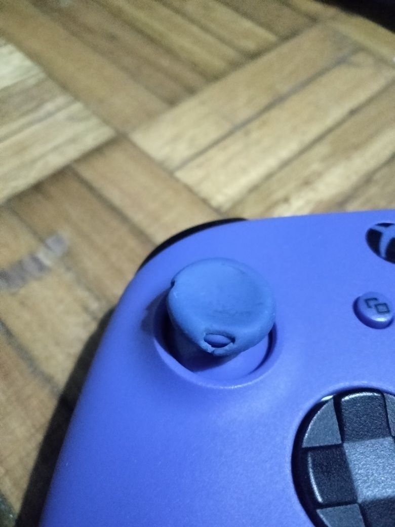 Comando Xbox Series X | S Seminovo