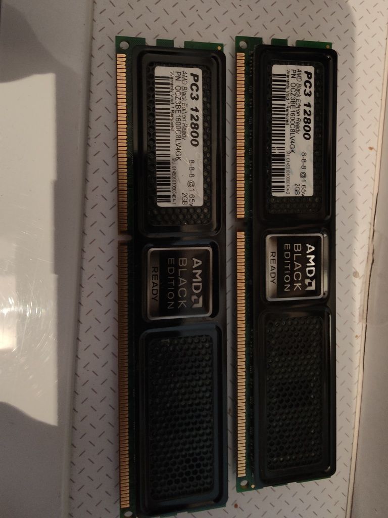 Memória AMD Black Edition 4GB (2x2GB) DDR3 1600MHZ