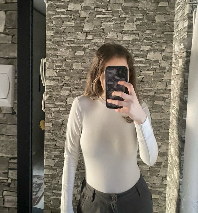 Białe body z domieszką modalu Reserved - jak nowe | Rozmiar M