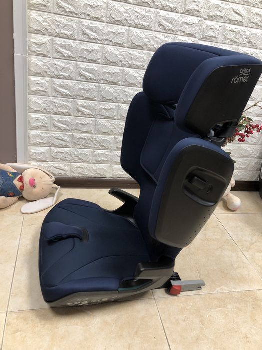 Автокрісло BRITAX ROMER KIDFIX I-Size  Група 2/3 (15-36кг) бустер