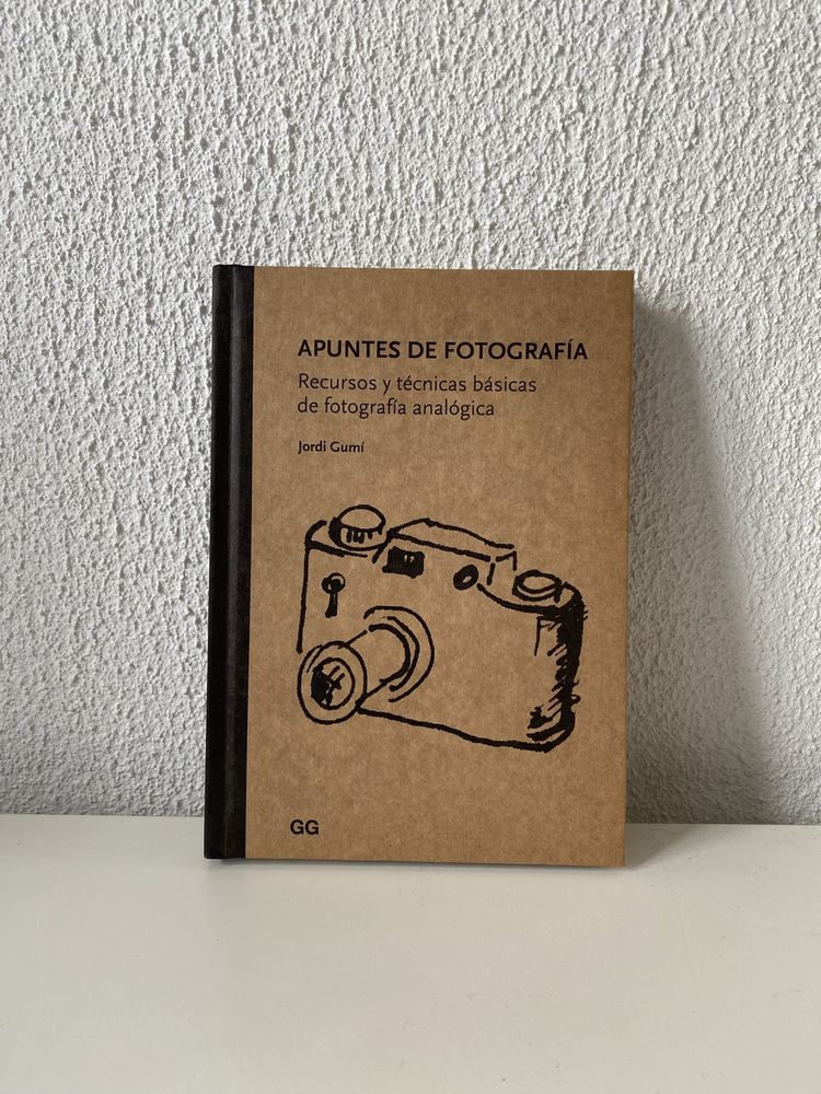 Livro Apuntes de Fotografia Analógica. Jordi Gumí