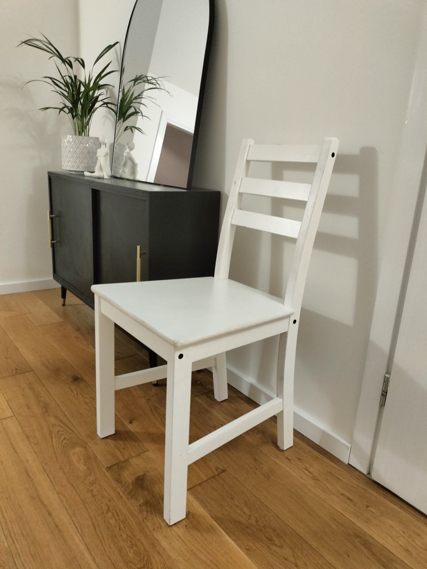 2 Krzesła drewniane IKEA białe