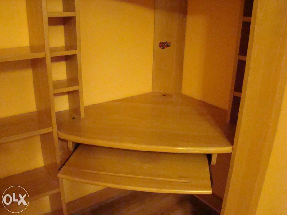 Meblościanka Biurko z półkami