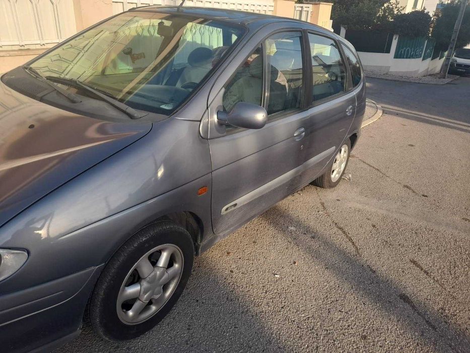 Renault scenic 1.4