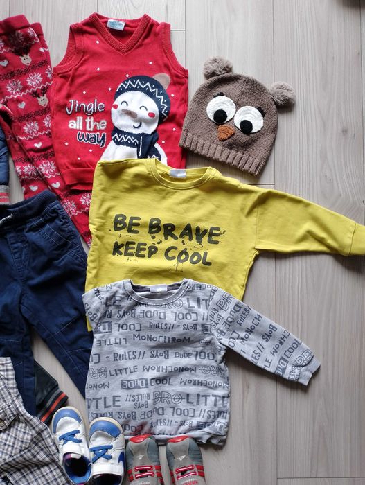 Paka ubrań dla chłopca rozmiar 98 i buciki 2 pary