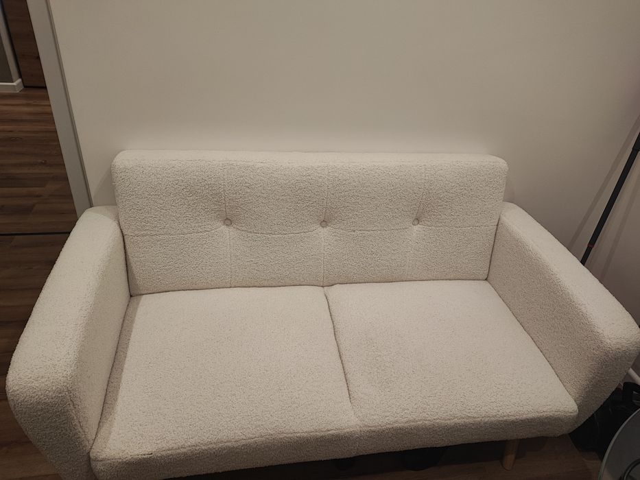 Sofa kanapa z funkcją spania biała boucle Beliani