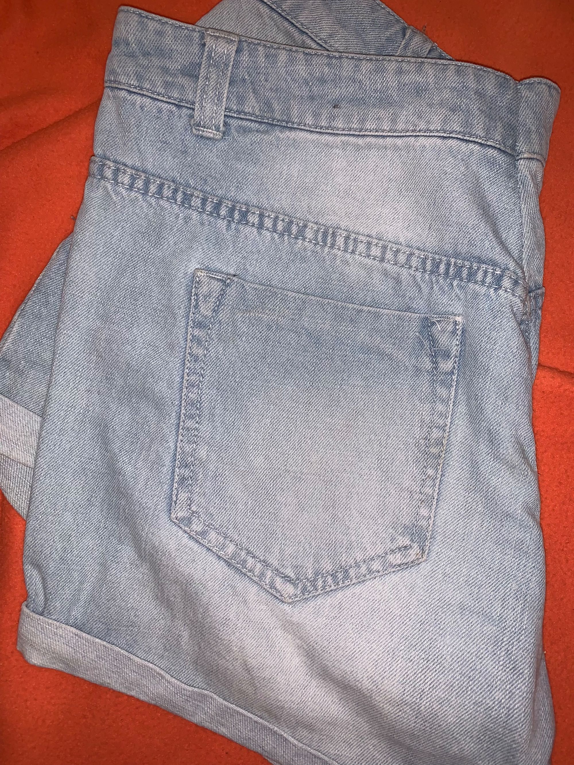 Джинсовые шорты женские