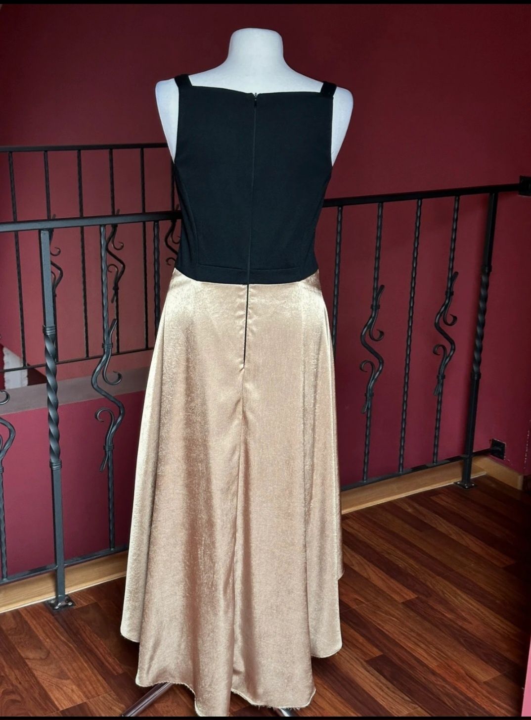 Czarno złota elegancka sukienka midi Coast M L 40 wesele
