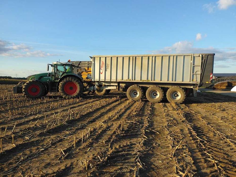 usługa rozrzucanie obornika wapnowanie transport kiszonki