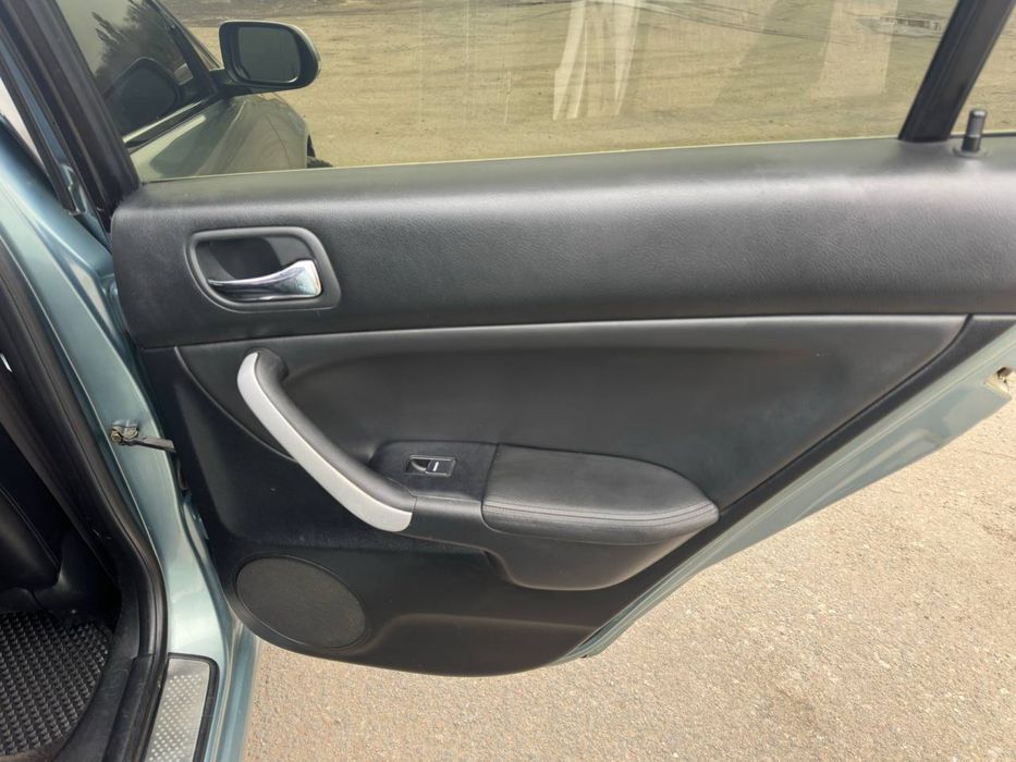 Срочно Хонда Аккорд, состояние отличное