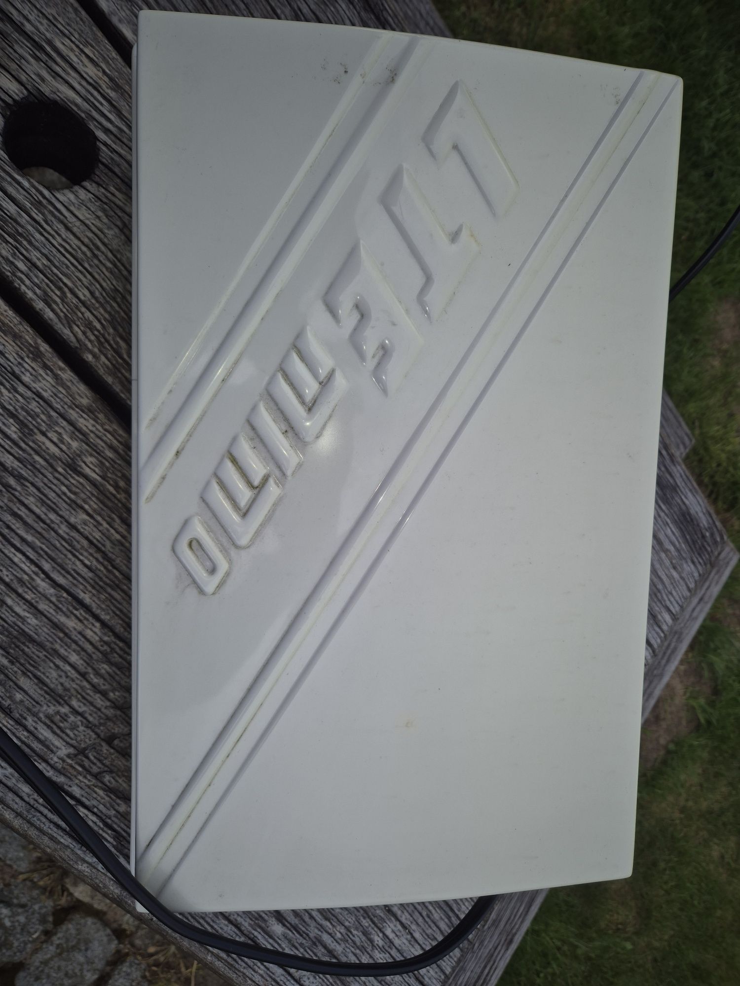 Antena LTE zewnętrzna plus router ZTE
