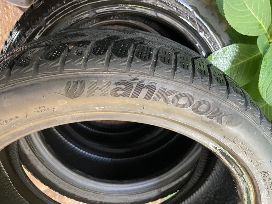 Зимові шини Hankook 245/40R18
