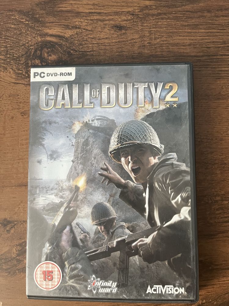 Gry na komputer (Call of Duty, Sunage, Full spectrum warrior)