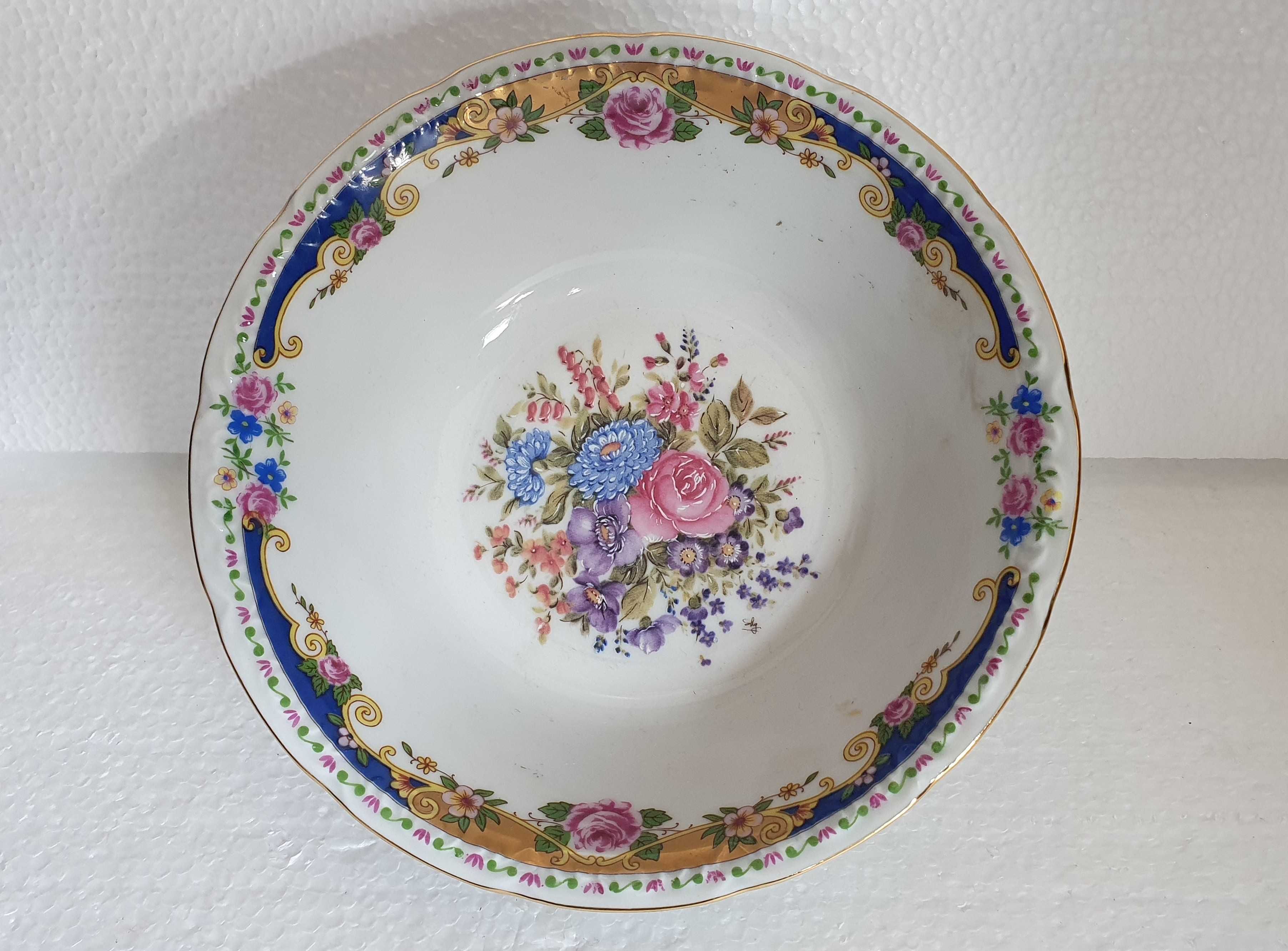 Lindíssima Taça Limoges nova, em porcelana - 18 cm