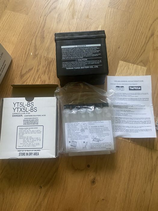 Мото аккумулятор Yuasa YTX5L-BS Toplite 12v пусковой 80 114*71*106 мм