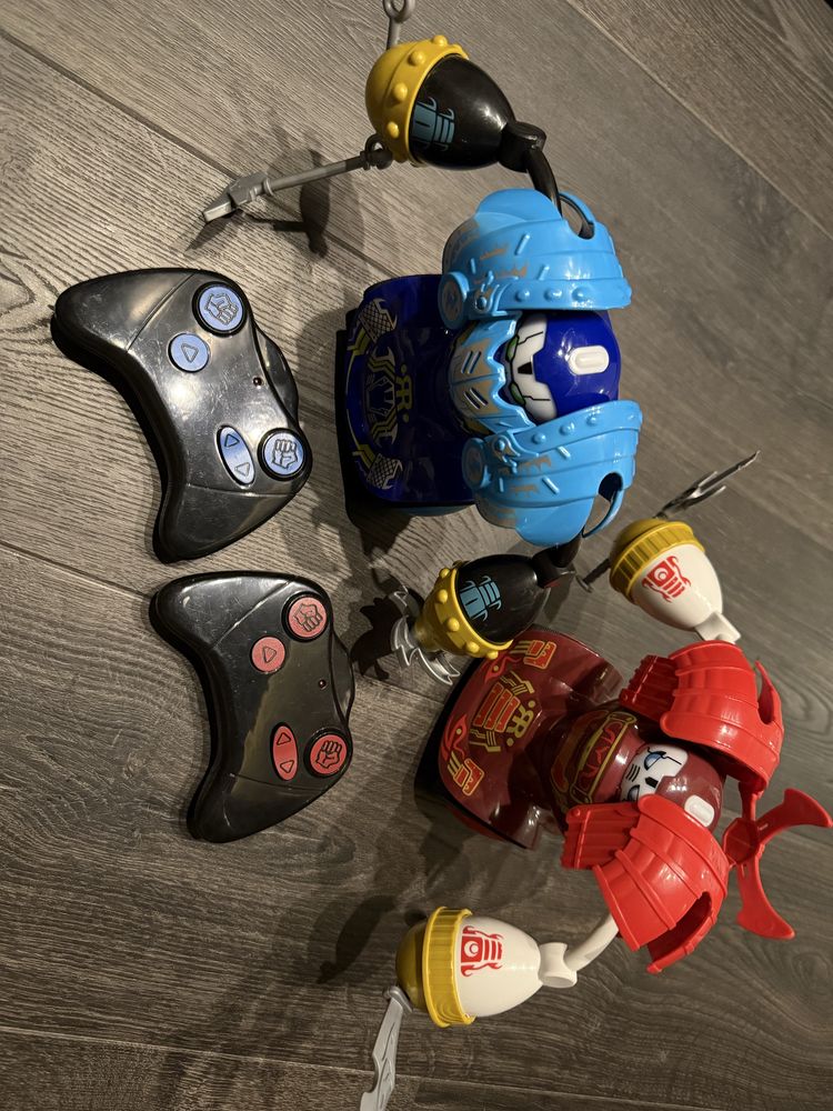 Dumel Silverlit roboty walczące