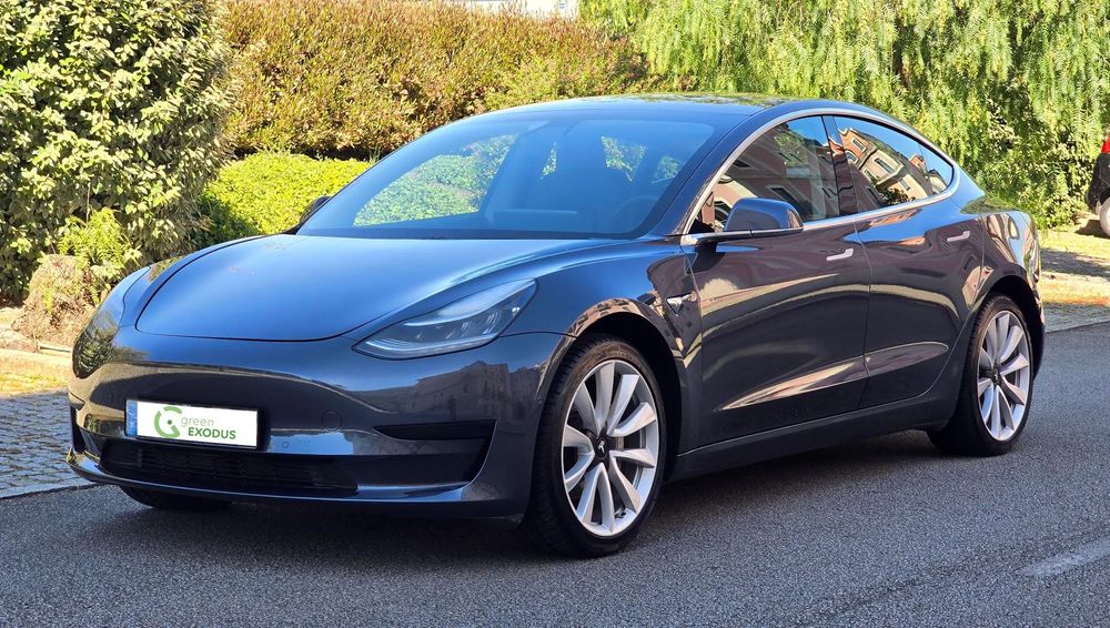 Tesla Model 3 Standard Range Plus RWD