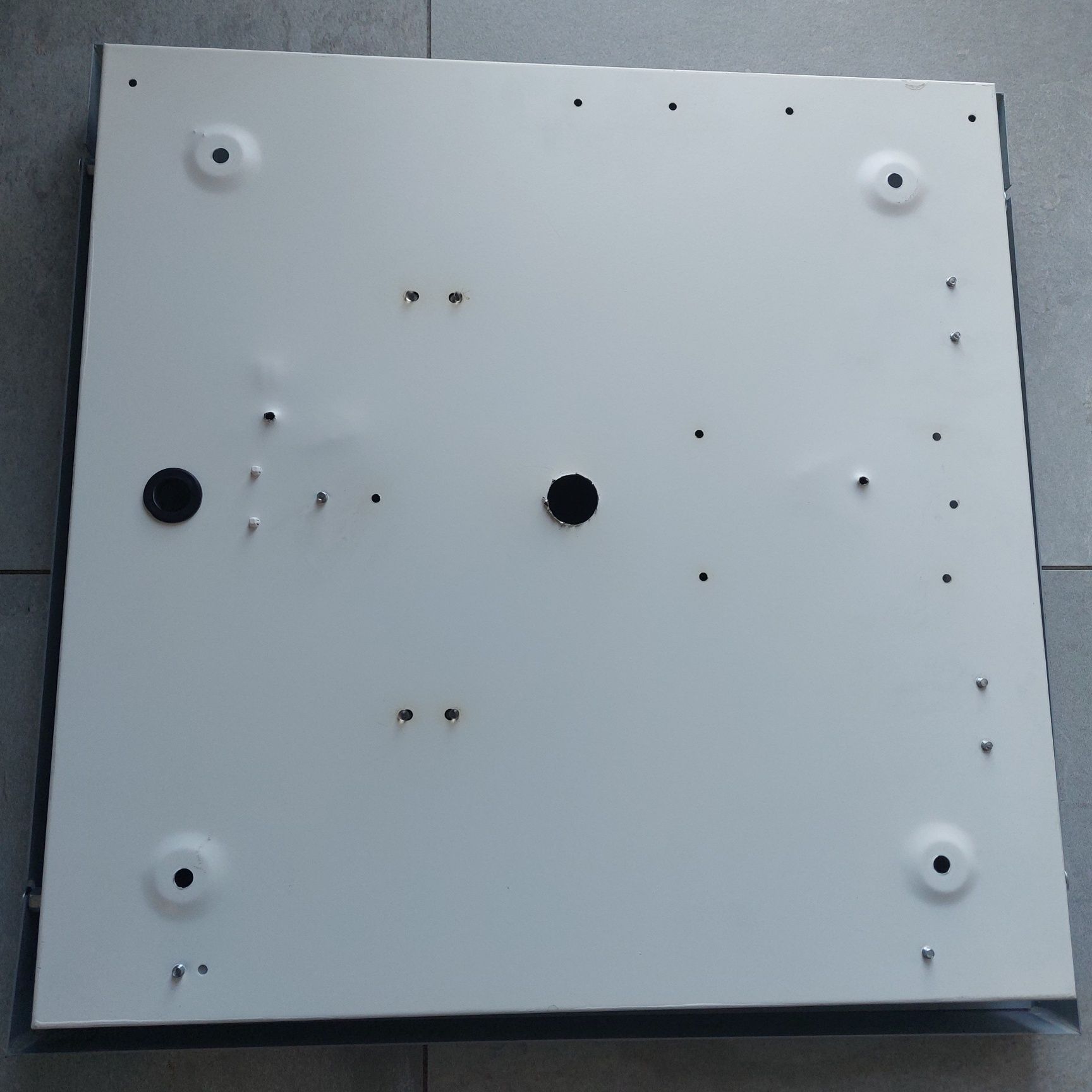 Lampa plafon 40x40