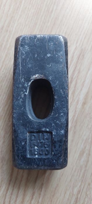 Продам новую кувалду.