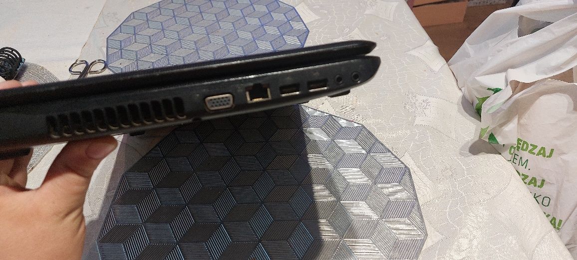 Sprzedam bądź zamienię laptopa