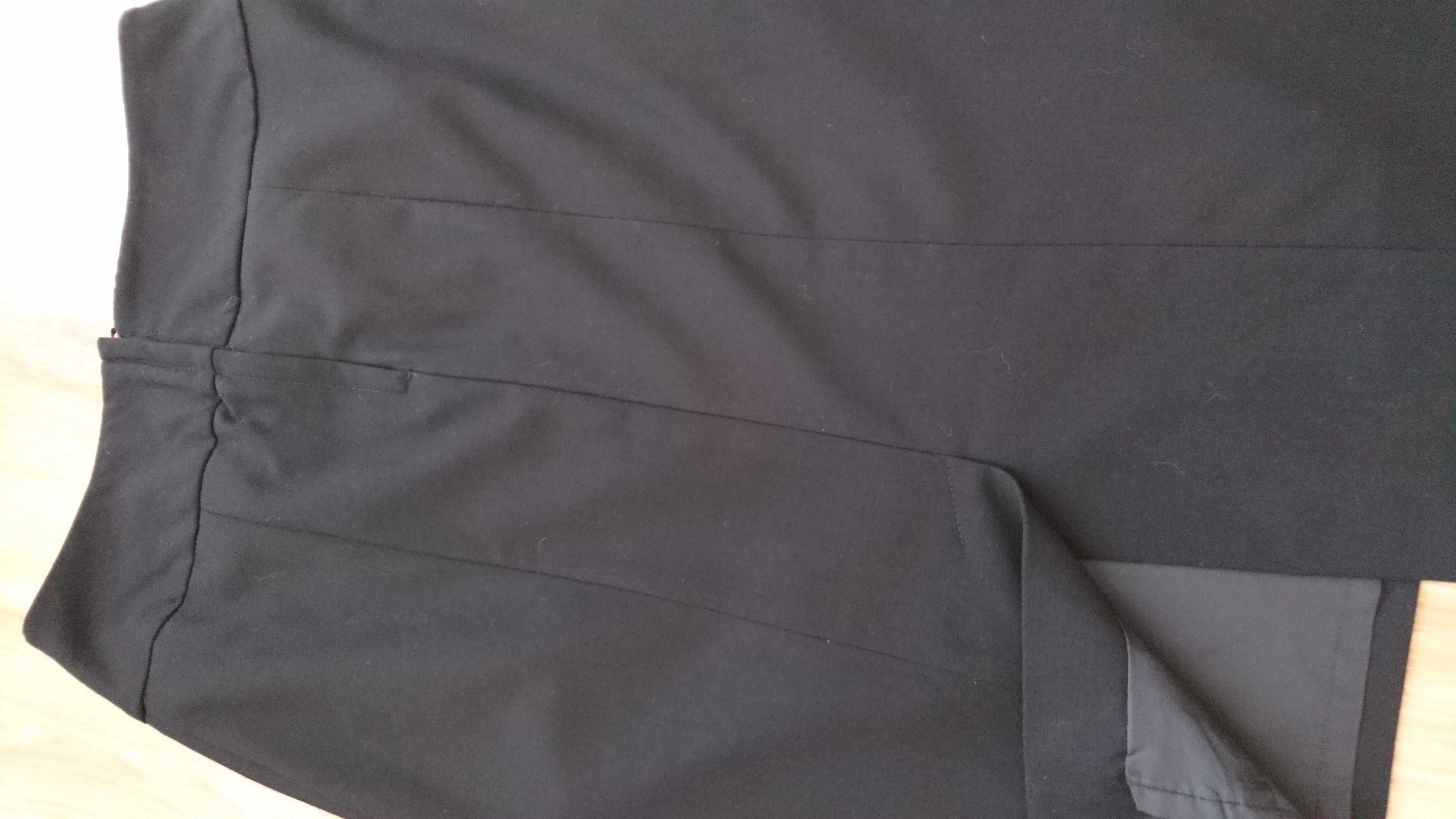 H&M wąska, czarna spódnica z kieszeniami, r. 36