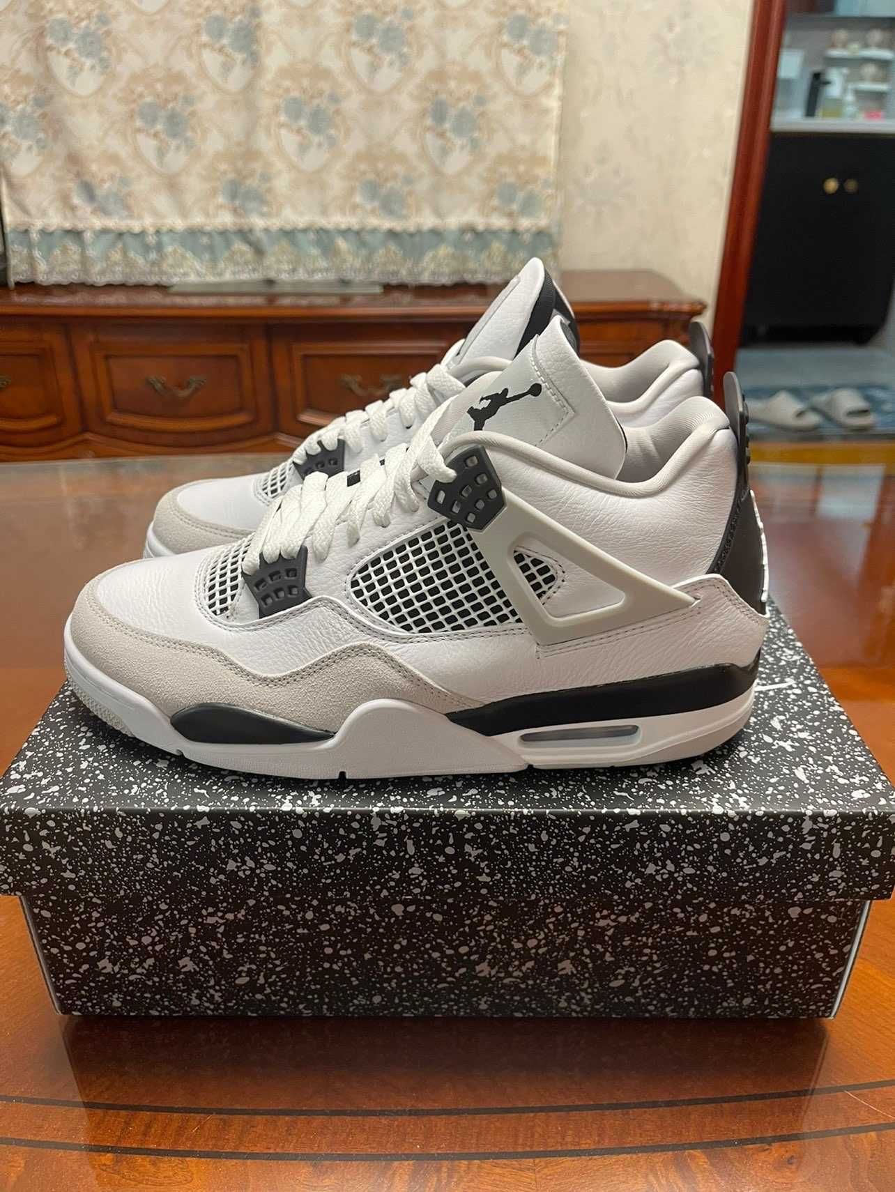 Nowe buty Nike_Jordan4_Retro_Military_Black_Moda R.38