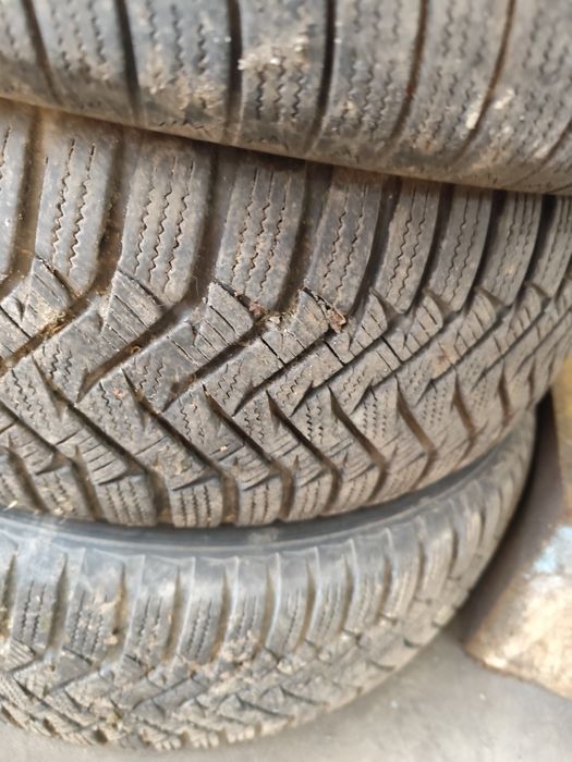 Opony zimowe 215/60 r16