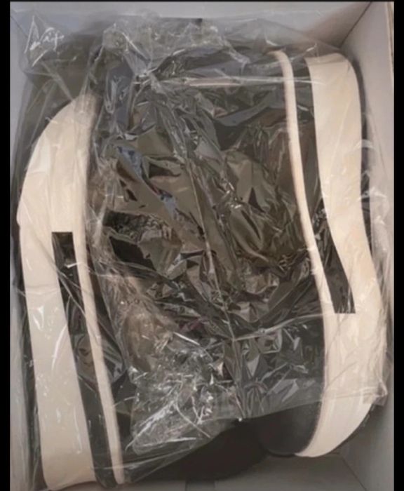 Sportowe buty na koturnie