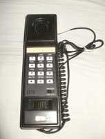 Telefon stacjonarny typu "słuchawka"
