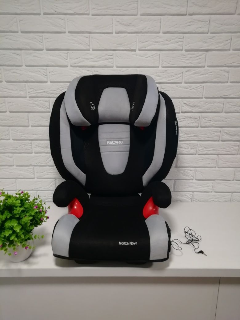 ISOFIX Recaro Monza Nova 2 Seatfix 3-12 років автокрісло бустер