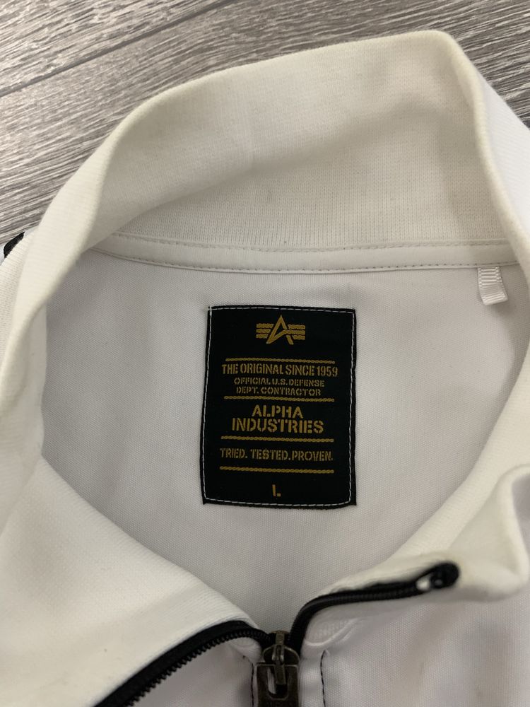 Олімпійка Alpha Industres