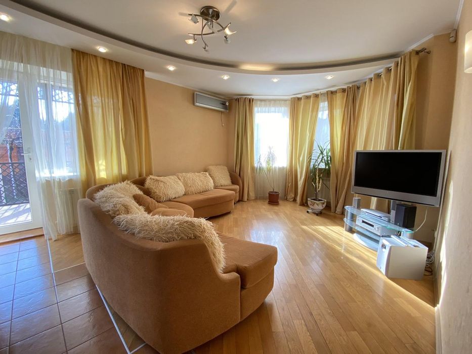 Продажа хозяйского дома в Совиньоне