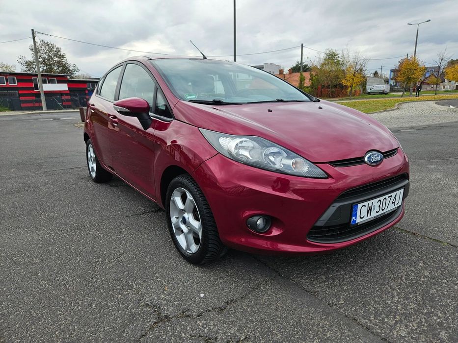Ford Fiesta 1,2  klimatyzacja ABS 100 000 km śliczna zarejestrowana