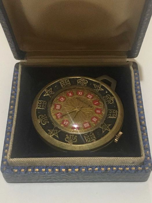 Relógio de bolso marca "Hormise" do Banco Nacional UltraMarino".