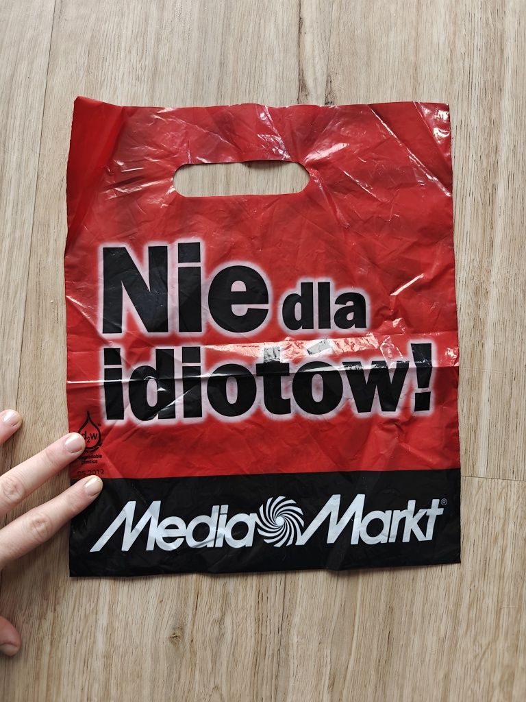 Reklamówka Mediamarkt "nie dla idiotów"