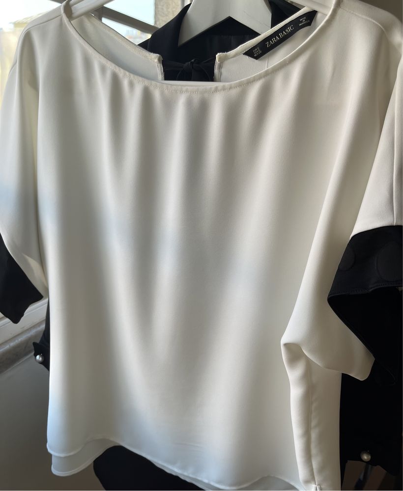 Blusa acetinada da Zara