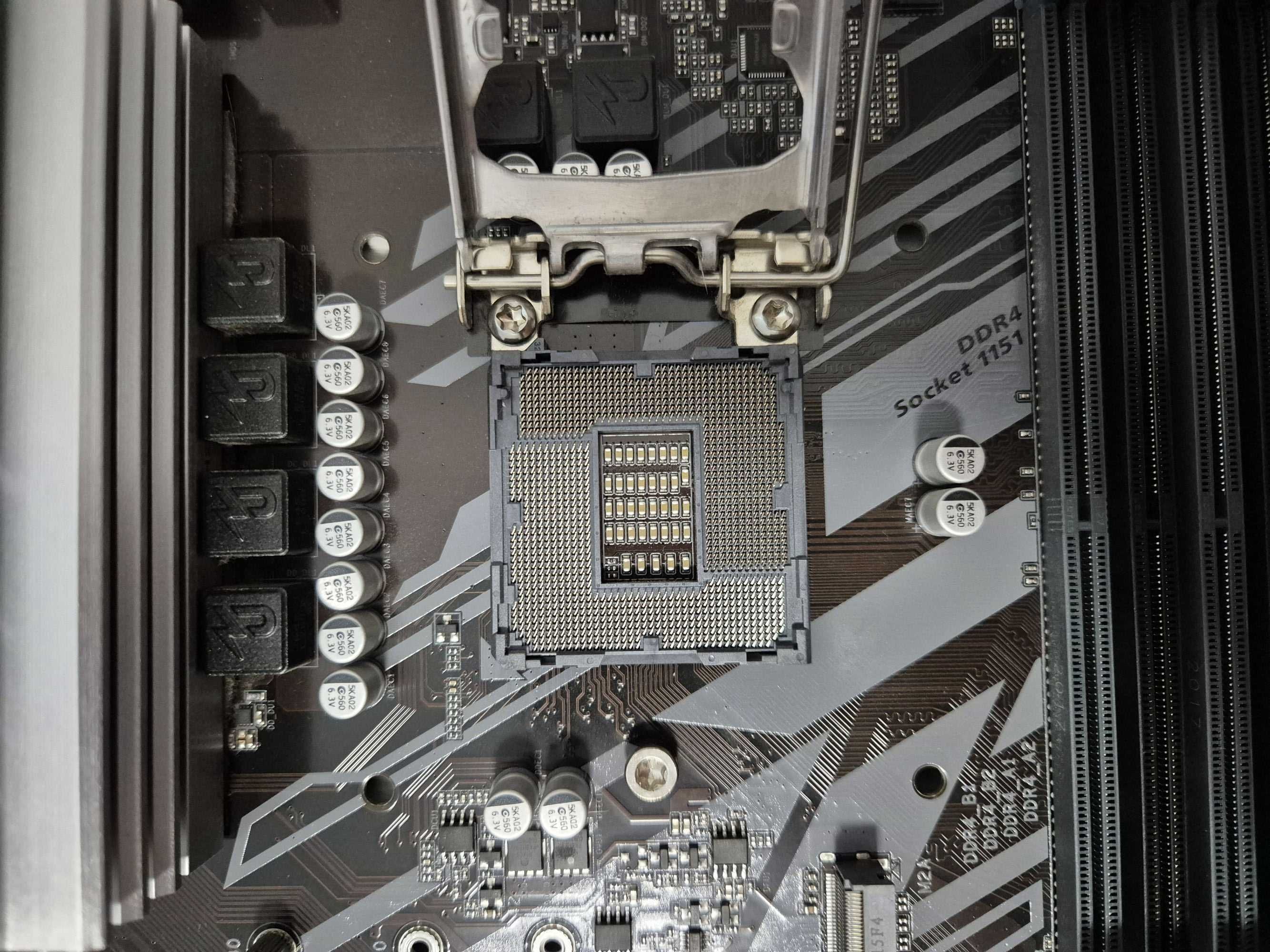s1151v2 ATX материнка Gigabyte Z390 D для 8-9покол Intel проц.Trade-in