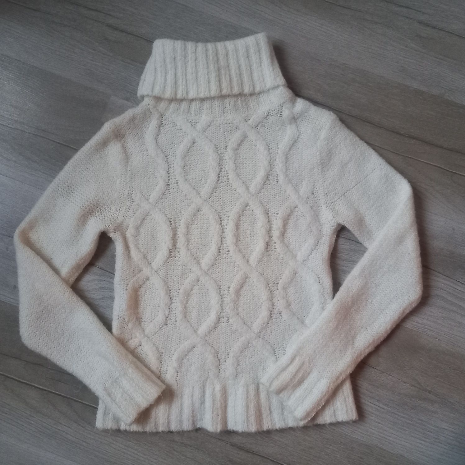 Sweter Golf New Look roz 38 uszkodzony