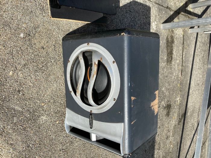 Subwoofer hertz + amplificador focal