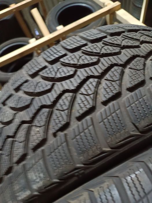 Шини  205/60/16 Старицького 50А