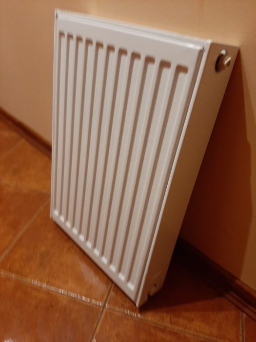 Grzejniki pokojowe Purmo Compact i łazienkowe