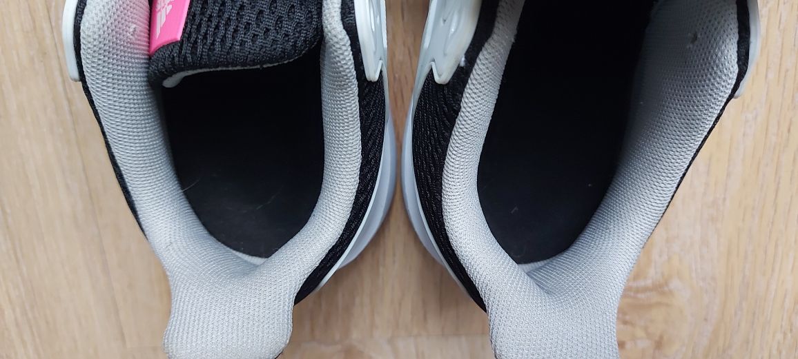 Buty ADIDAS FUNFALCON  r. 41 1/3