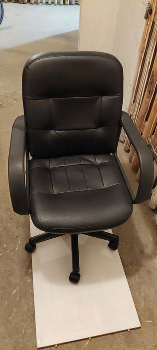 Fotel obrotowy  dla dziecka  do komputera