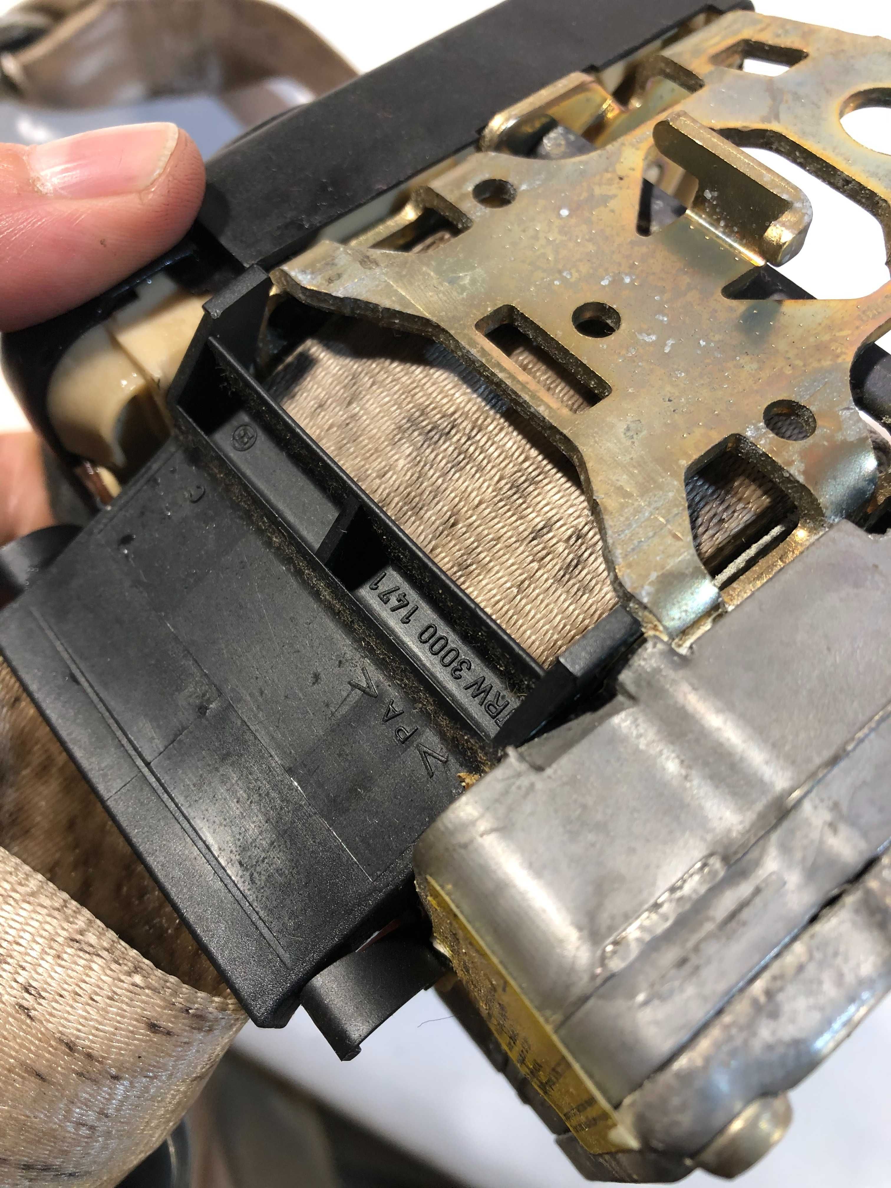 Pre-Tensor - Cinto Tras Esq AUDI A3 8L Original