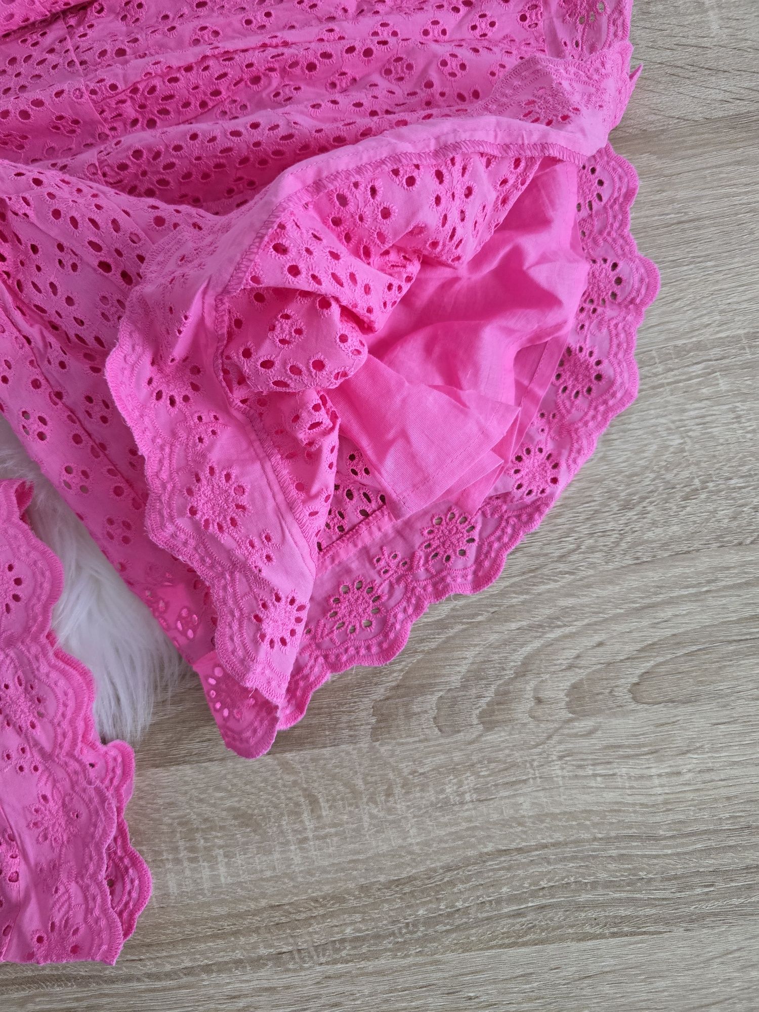 Sukienka ażurowa boho pink