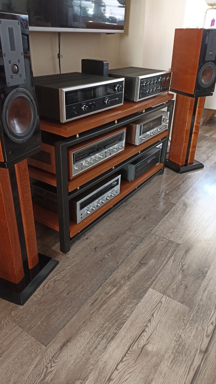 Stolik szafka pod sprzęt HiFi TV