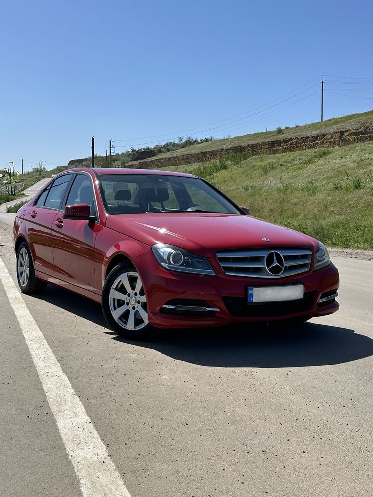 Продам Mercedes C180