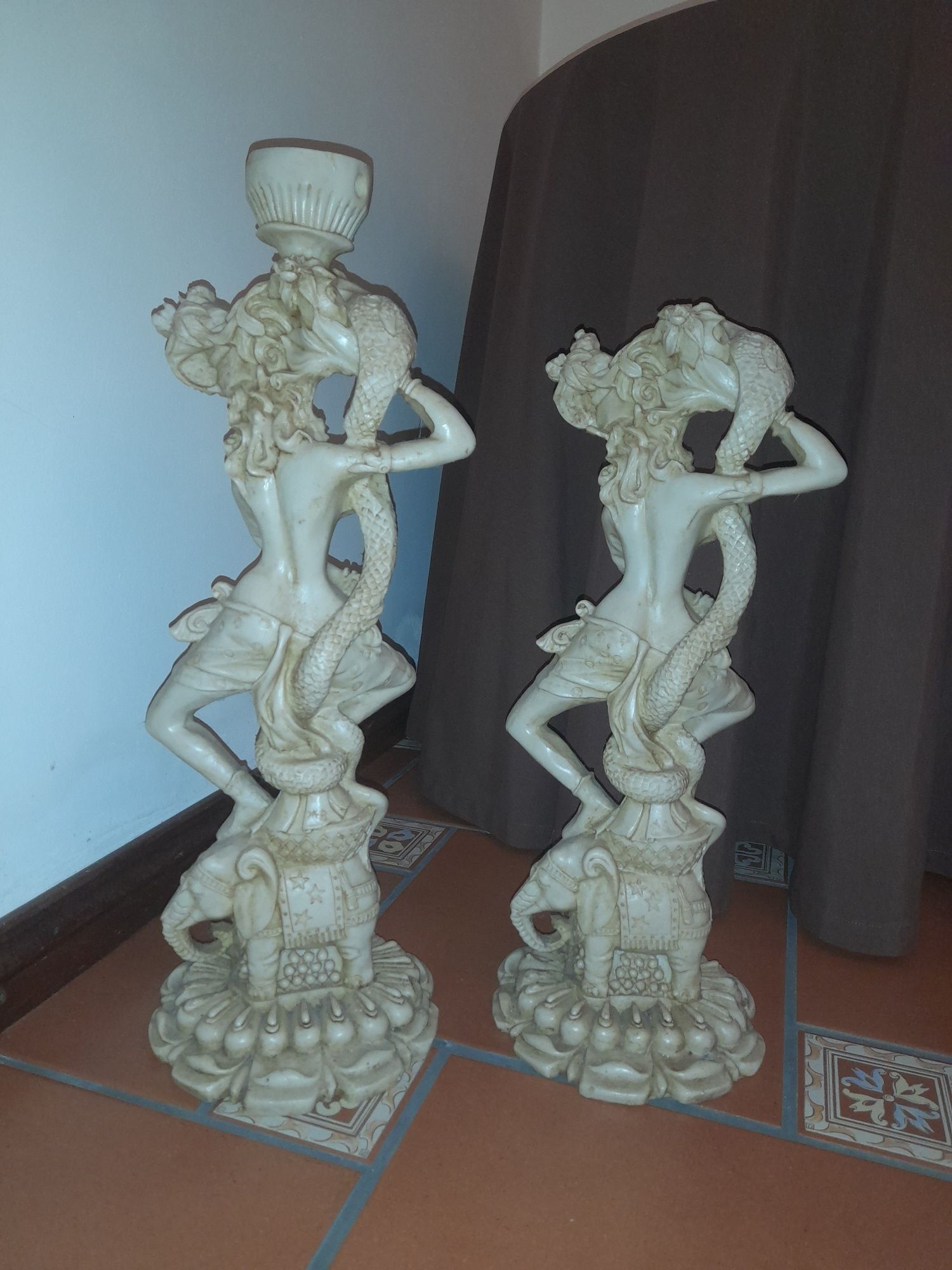 Estatuetas orientais (marfinite) 2 uni