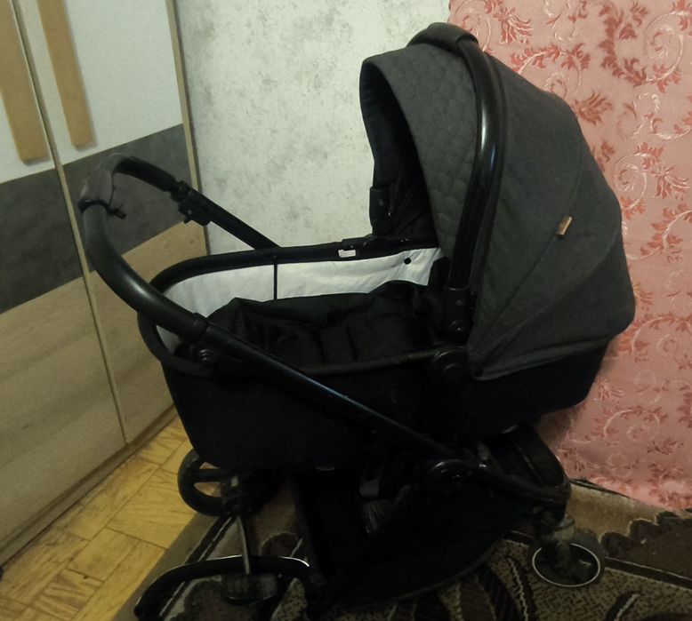 Продам коляску 2в1 в гарному стані